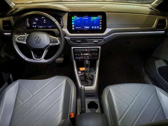 VOLKSWAGEN-T-CROSS-2025