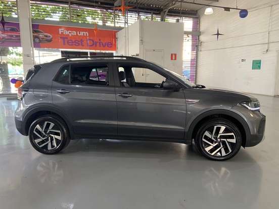 VOLKSWAGEN-T-CROSS-1.0 200 TSI TOTAL FLEX COMFORTLINE AUTOMÁTICO VOLKSWAGEN-T-CROSS-2025