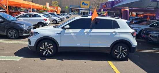 VOLKSWAGEN-T-CROSS-2024