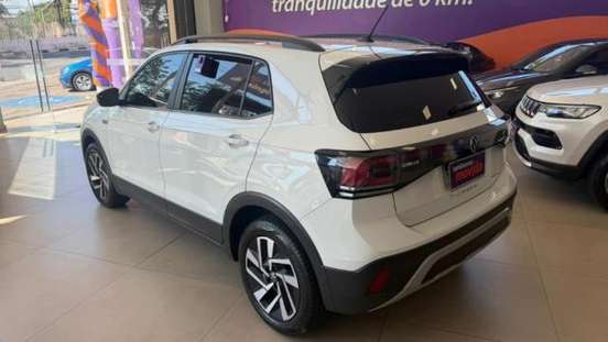 VOLKSWAGEN-T-CROSS-2025