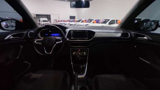 VOLKSWAGEN-T-CROSS-2025