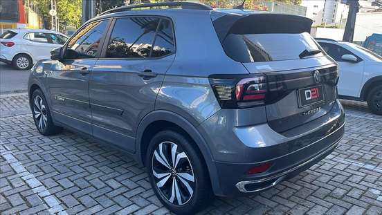 VOLKSWAGEN-T-CROSS-2023