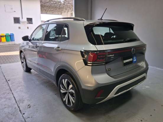 VOLKSWAGEN-T-CROSS-2024