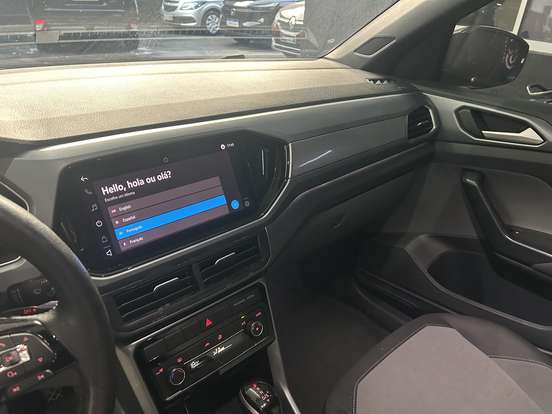 VOLKSWAGEN-T-CROSS-2020