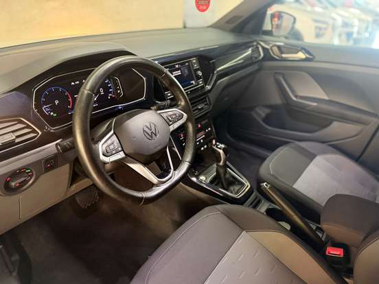 VOLKSWAGEN-T-CROSS-2023