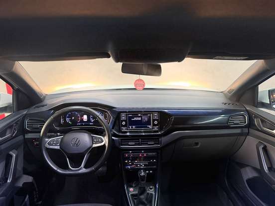 VOLKSWAGEN-T-CROSS-2023