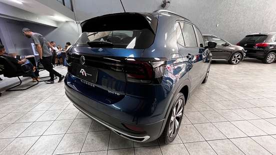 VOLKSWAGEN-T-CROSS-2021