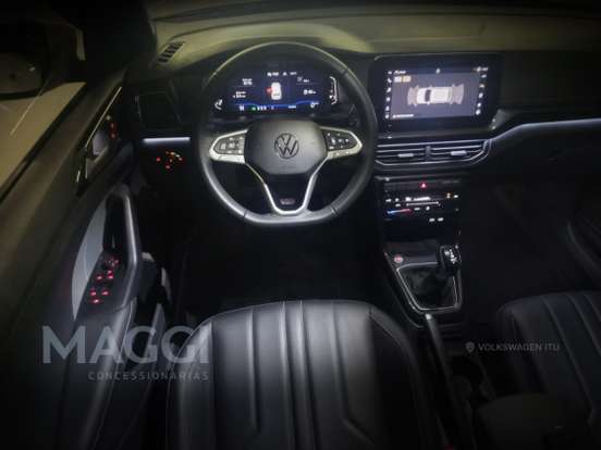 VOLKSWAGEN-T-CROSS-2024