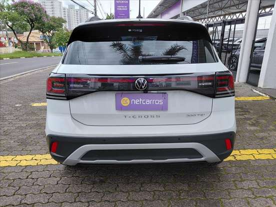 VOLKSWAGEN-T-CROSS-2025