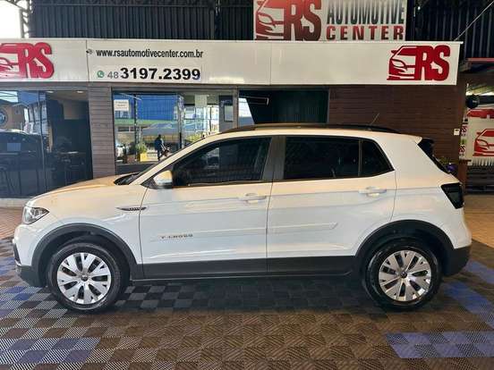 VOLKSWAGEN-T-CROSS-2021