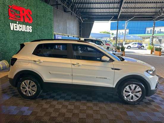 VOLKSWAGEN-T-CROSS-2021
