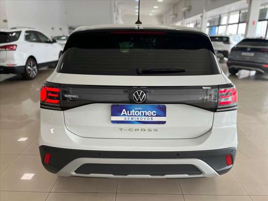 VOLKSWAGEN-T-CROSS-2025