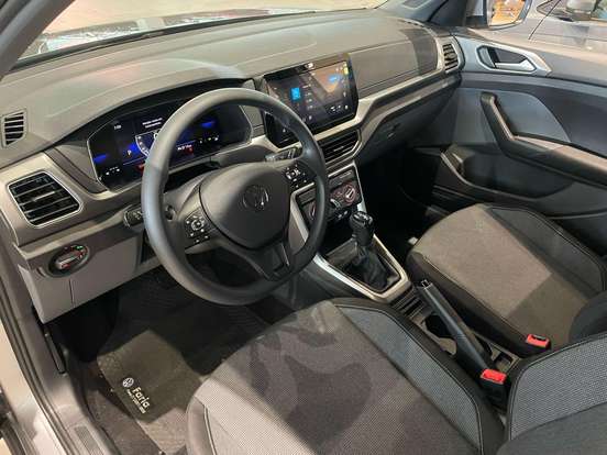 VOLKSWAGEN-T-CROSS-2026