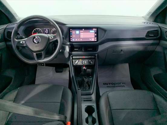 VOLKSWAGEN-T-CROSS-2021