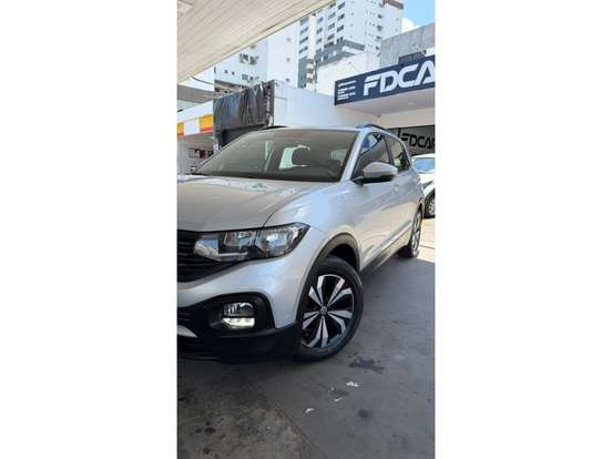 VOLKSWAGEN-T-CROSS-2021