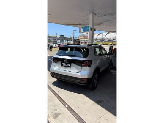 VOLKSWAGEN-T-CROSS-2021
