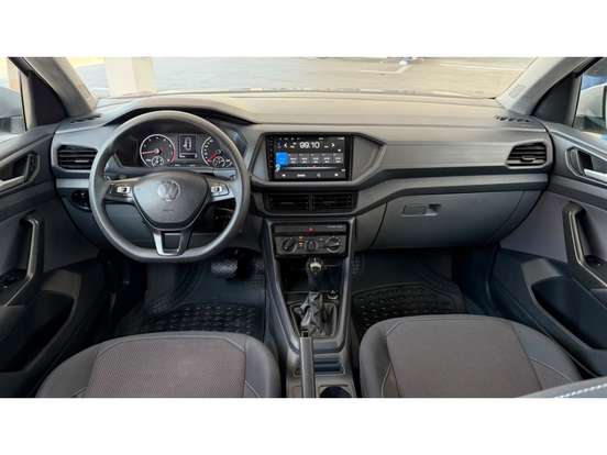 VOLKSWAGEN-T-CROSS-2021