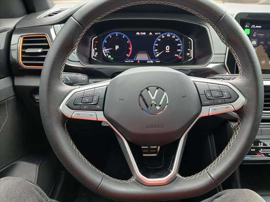 VOLKSWAGEN-T-CROSS-2025