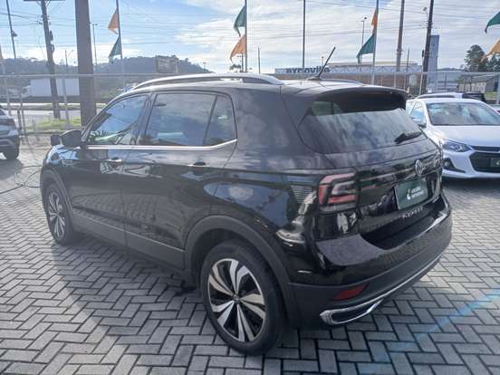 VOLKSWAGEN-T-CROSS-1.4 250 TSI TOTAL FLEX HIGHLINE AUTOMÁTICO VOLKSWAGEN-T-CROSS-2023