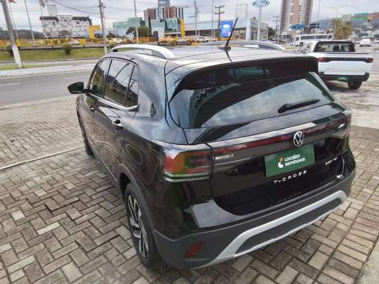 VOLKSWAGEN-T-CROSS-2025