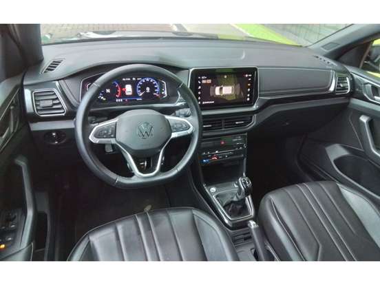 VOLKSWAGEN-T-CROSS-2024