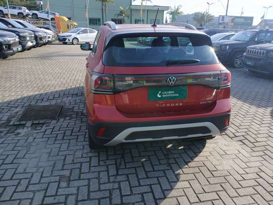 VOLKSWAGEN-T-CROSS-2025