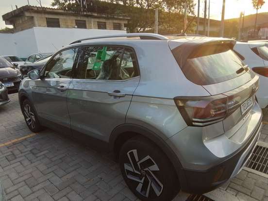 VOLKSWAGEN-T-CROSS-2025