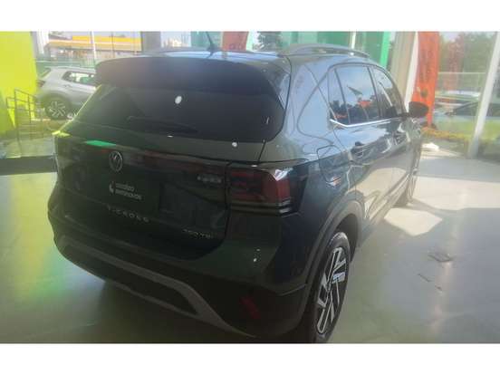 VOLKSWAGEN-T-CROSS-2025