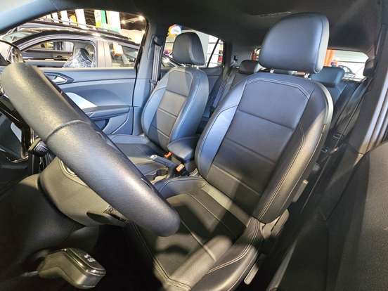 VOLKSWAGEN-T-CROSS-2024