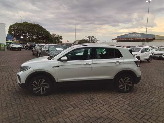 VOLKSWAGEN-T-CROSS-2025
