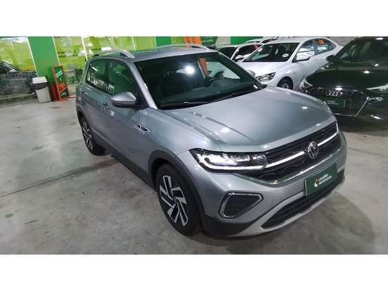 VOLKSWAGEN-T-CROSS-2025