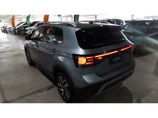 VOLKSWAGEN-T-CROSS-2025