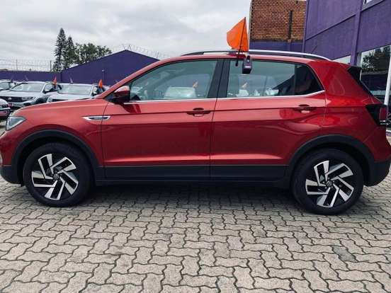 VOLKSWAGEN-T-CROSS-1.4 250 TSI TOTAL FLEX HIGHLINE AUTOMÁTICO VOLKSWAGEN-T-CROSS-2025