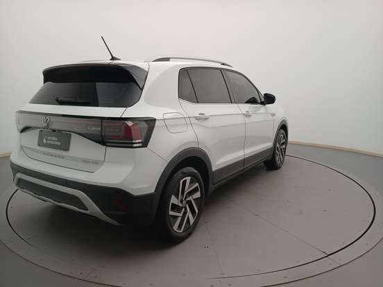 VOLKSWAGEN-T-CROSS-2024