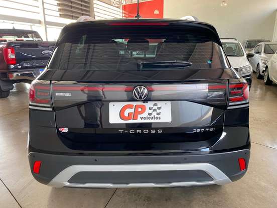 VOLKSWAGEN-T-CROSS-1.4 250 TSI TOTAL FLEX HIGHLINE AUTOMÁTICO VOLKSWAGEN-T-CROSS-2024