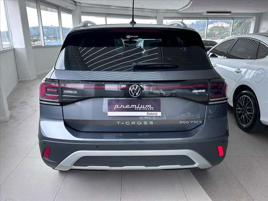 VOLKSWAGEN-T-CROSS-2025