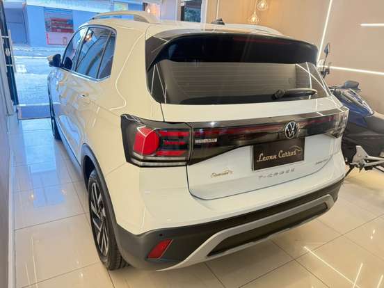 VOLKSWAGEN-T-CROSS-2025
