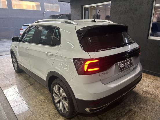VOLKSWAGEN-T-CROSS-2019