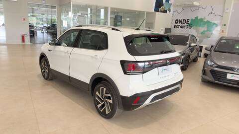 VOLKSWAGEN-T-CROSS-1.4 250 TSI TOTAL FLEX HIGHLINE AUTOMÁTICO VOLKSWAGEN-T-CROSS-2024