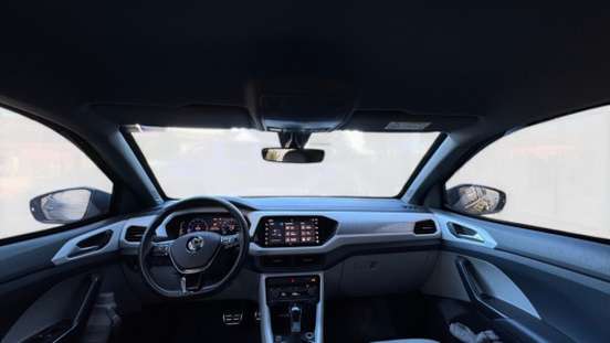 VOLKSWAGEN-T-CROSS-1.4 250 TSI TOTAL FLEX HIGHLINE AUTOMÁTICO VOLKSWAGEN-T-CROSS-2020