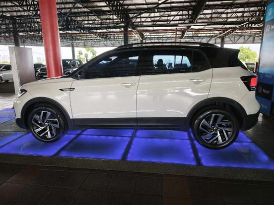 VOLKSWAGEN-T-CROSS-1.4 250 TSI TOTAL FLEX HIGHLINE AUTOMÁTICO VOLKSWAGEN-T-CROSS-2024