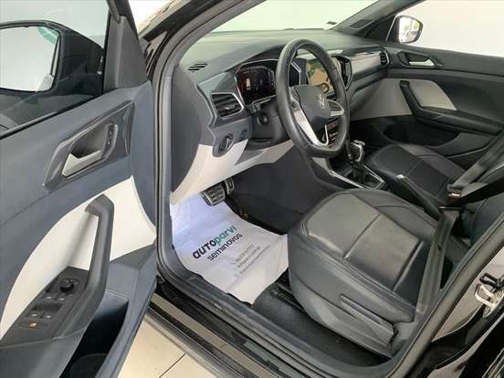 VOLKSWAGEN-T-CROSS-1.4 250 TSI TOTAL FLEX HIGHLINE AUTOMÁTICO VOLKSWAGEN-T-CROSS-2022