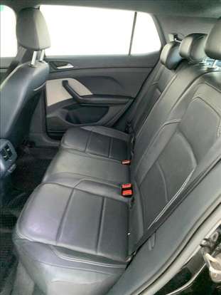 VOLKSWAGEN-T-CROSS-2022