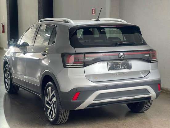 VOLKSWAGEN-T-CROSS-1.4 250 TSI TOTAL FLEX HIGHLINE AUTOMÁTICO VOLKSWAGEN-T-CROSS-2024