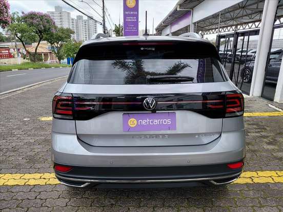 VOLKSWAGEN-T-CROSS-2024