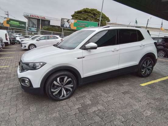 VOLKSWAGEN-T-CROSS-2022