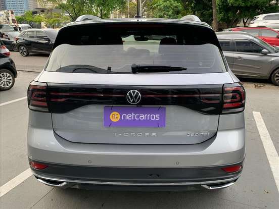 VOLKSWAGEN-T-CROSS-2023