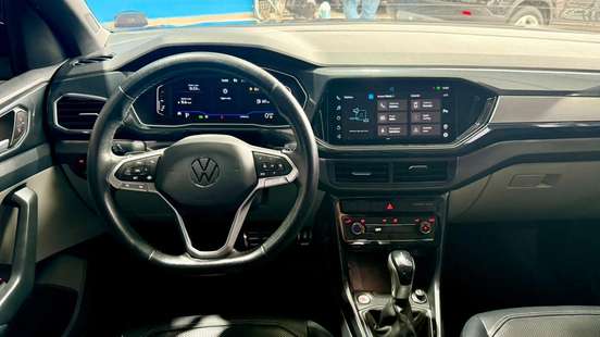 VOLKSWAGEN-T-CROSS-2021