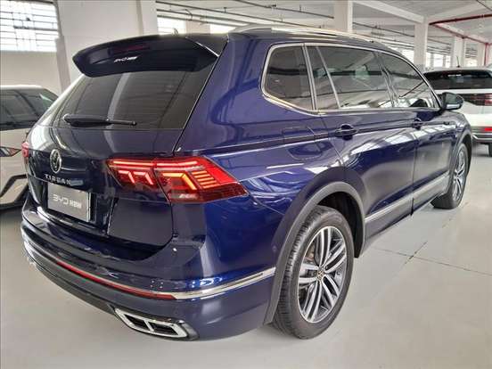 VOLKSWAGEN-TIGUAN-2.0 300 TSI GASOLINA ALLSPACE R-LINE AUTOMÁTICO VOLKSWAGEN-TIGUAN-2024