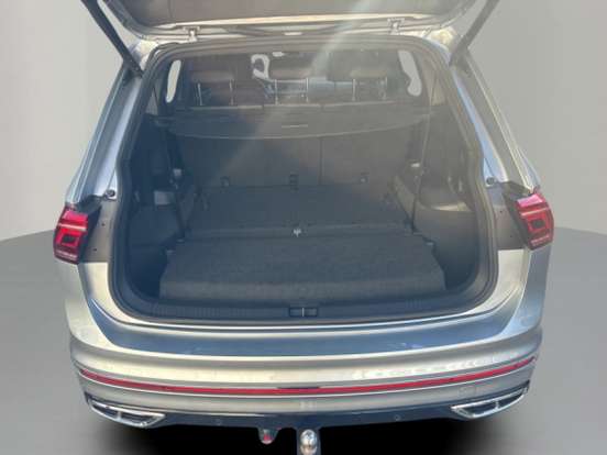 VOLKSWAGEN-TIGUAN-2.0 300 TSI GASOLINA ALLSPACE R-LINE AUTOMÁTICO VOLKSWAGEN-TIGUAN-2024